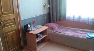 Гостиница Горняк Иркутск Стандартный двухместный номер с 2 отдельными кроватями-1